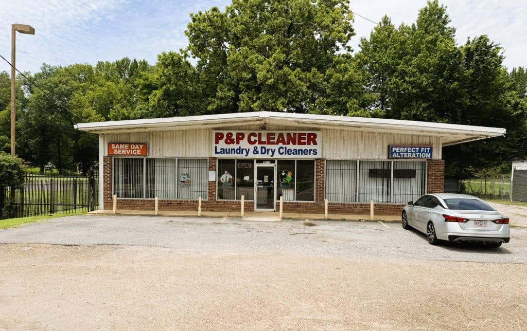 4711 S Third St., Memphis, TN 38109 | Real Estate, Equipment & Dry-cleaning Inventory Included