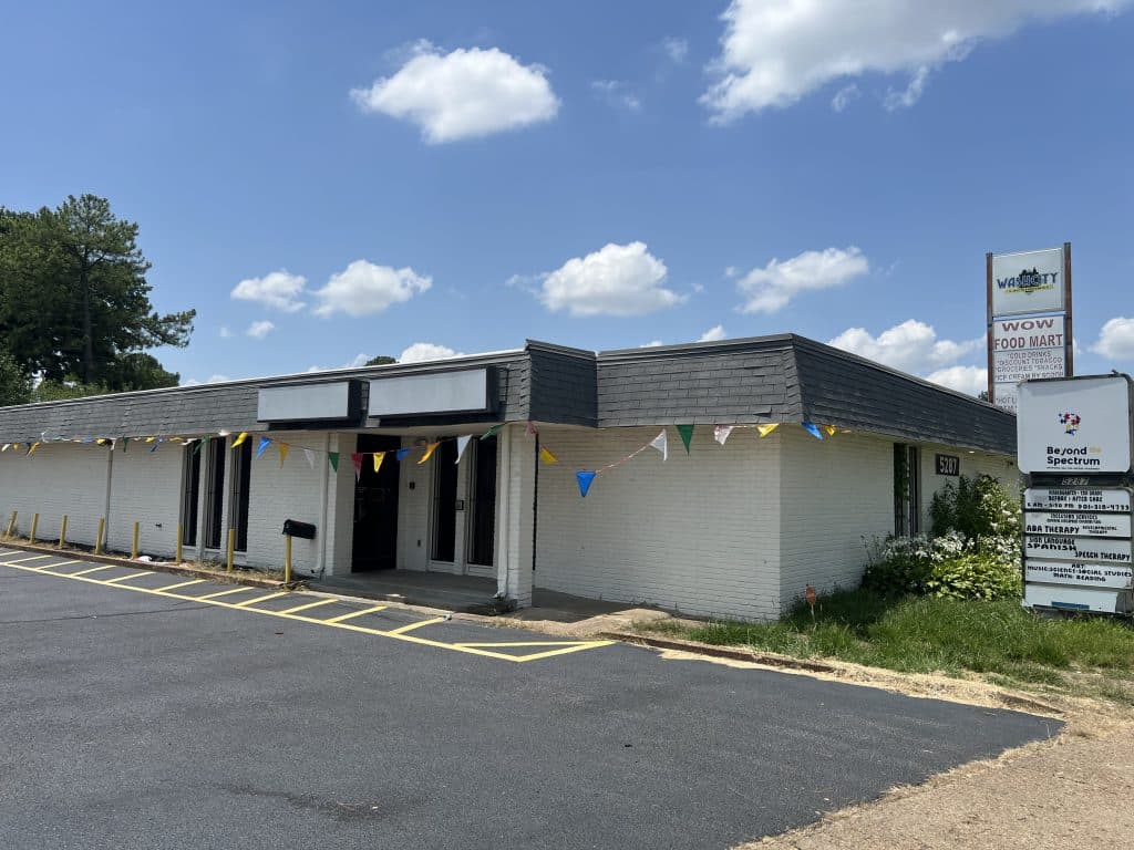 5287 Knight Arnold Rd., Memphis, TN 38118  |  Prime Southeast Memphis Investment Property
