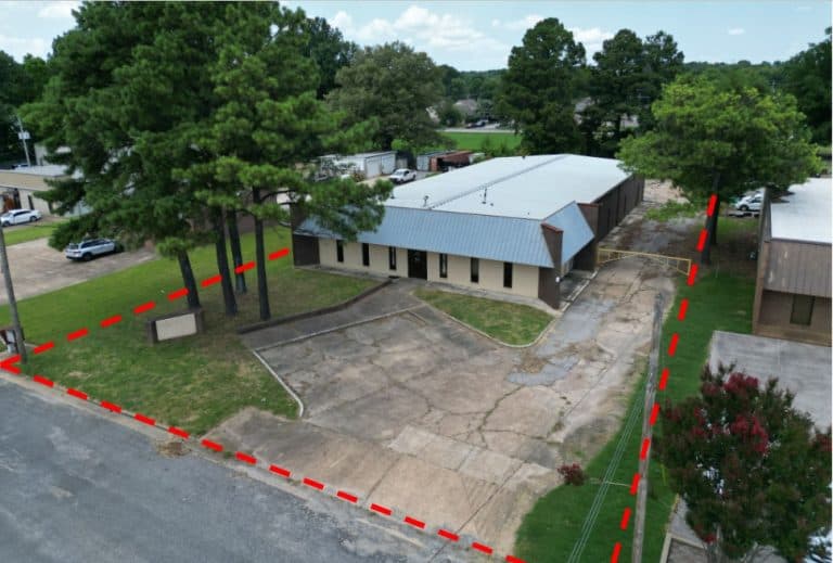 Industrial Building For Sale in NE Memphis  |  Move in ready! 6746 Whitten Pl. Memphis, TN