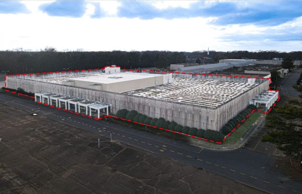 FORMER MACY’S DEPARTMENT STORE  |  1300 East Shelby Drive, Memphis, TN 38116 | For Lease