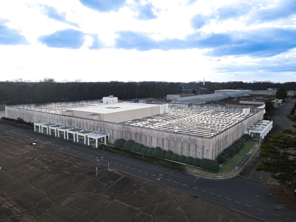 FORMER MACY’S DEPARTMENT STORE | 1300 East Shelby Drive, Memphis, TN 38116 | For Sale